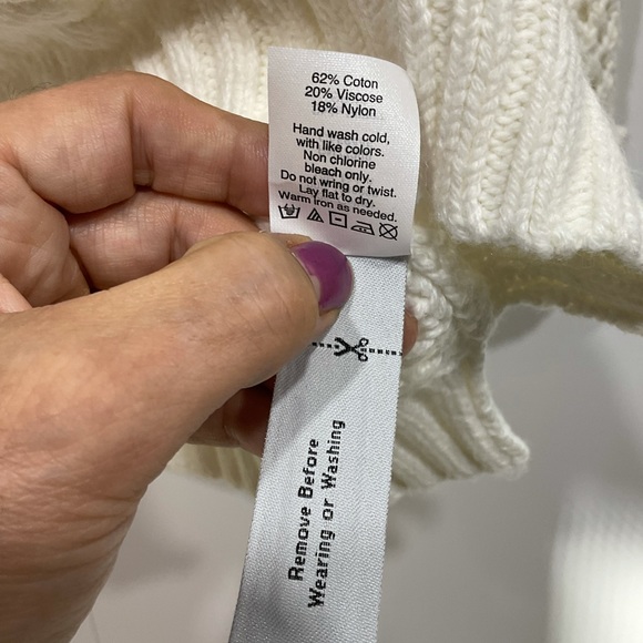 Madewell Karlie Cable Knit Sweater; perfect for fall/winter gathering. Size: XXS - Picture 11 of 15